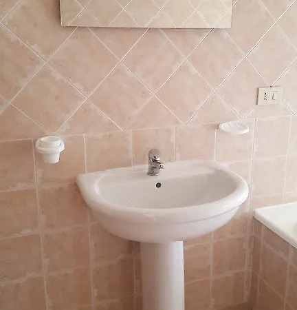 Casa Vacanze Capoterra 卡波特拉